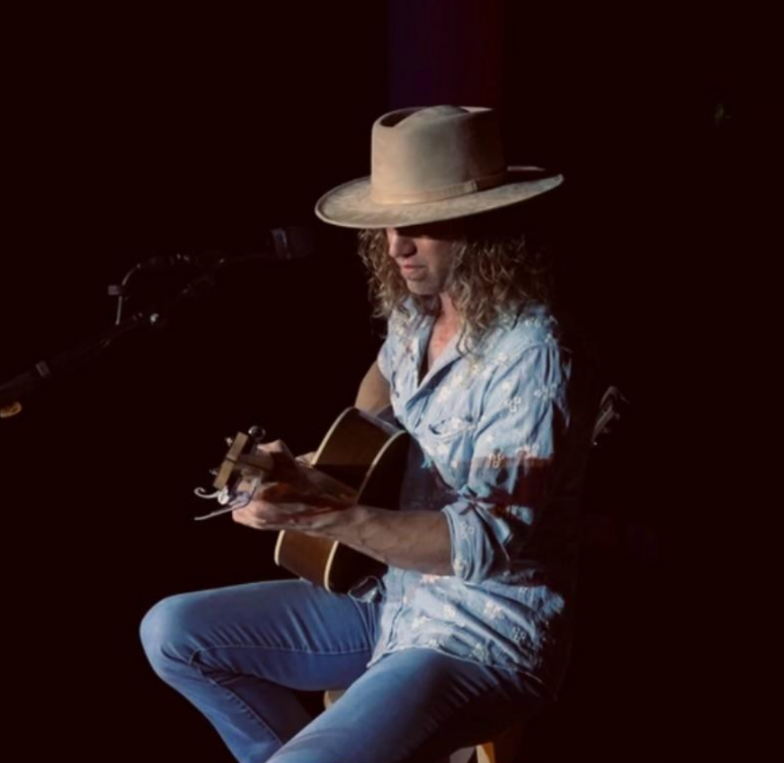 Casey James photo